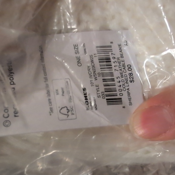 Sonoma White Beanie with Pom and Mittens NWT - Picture 5 of 5